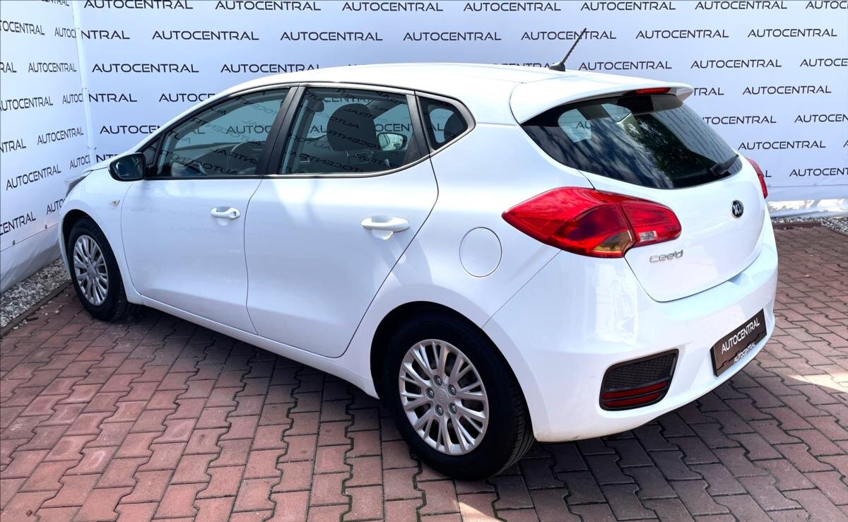 KIA Ceed Hatchback 1,4 l 73 kw