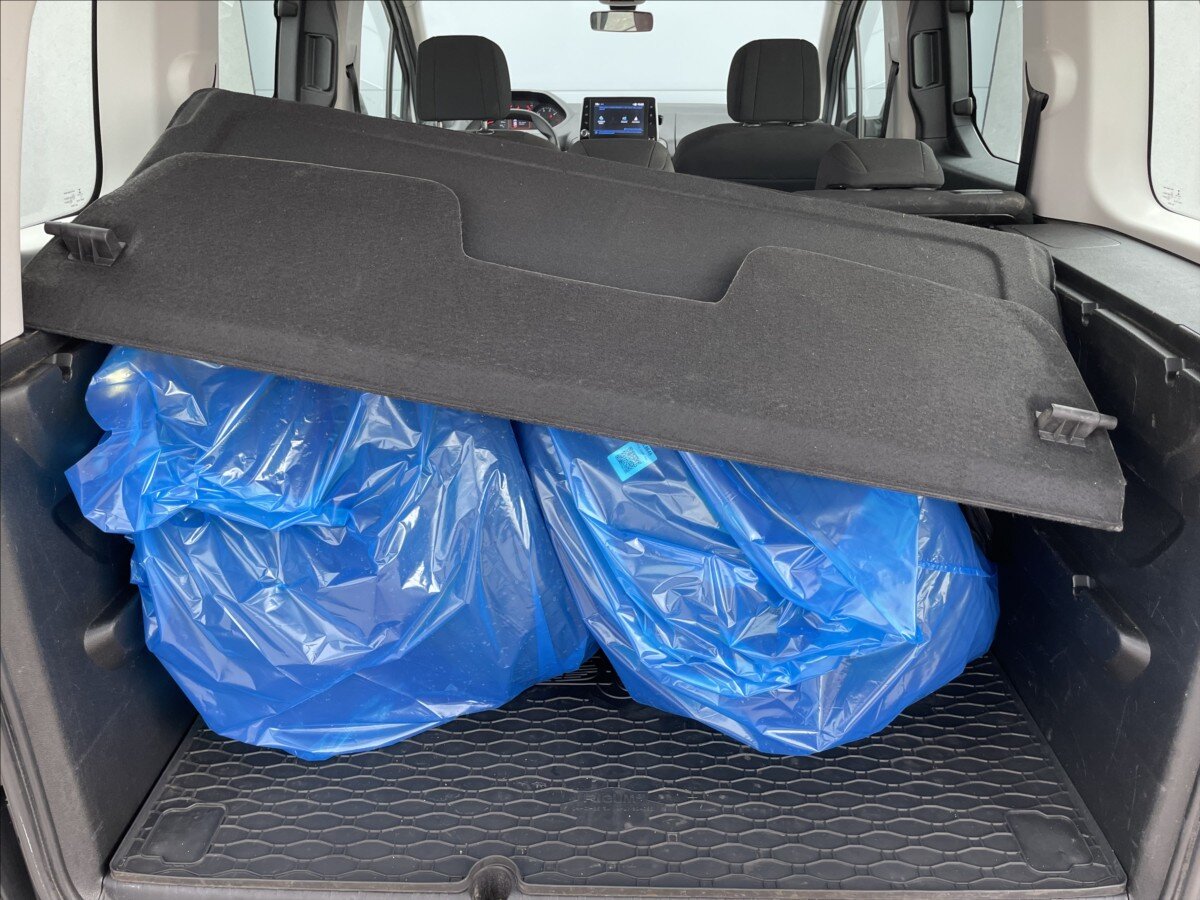 Peugeot Rifter Sedan / Limuzína 1,5 l 75 kw