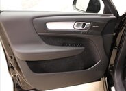 Volvo XC40 Kombi 2,0 l 145 kw