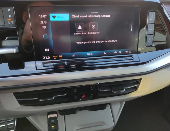 Volkswagen Multivan 16