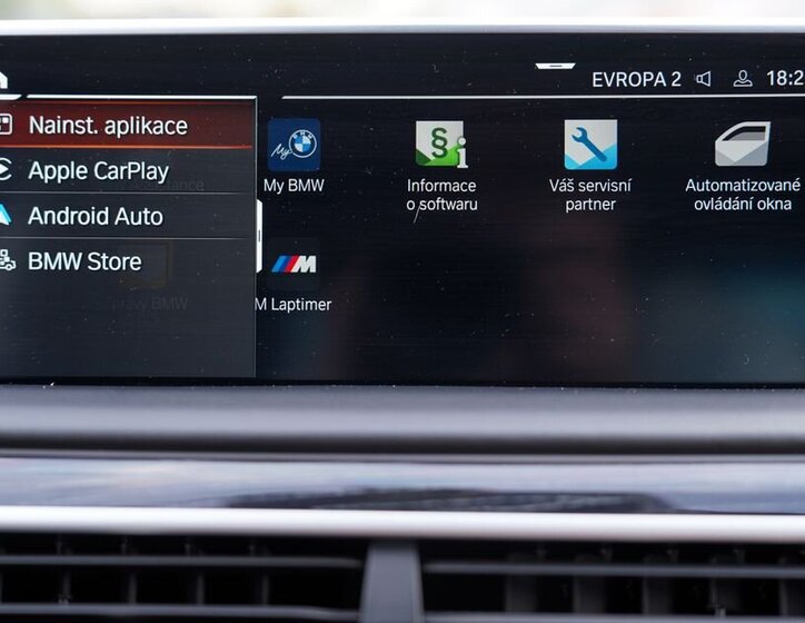 BMW Řada 7 Sedan / Limuzína 4,4 l 390 kw