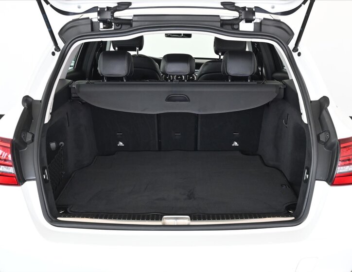 Mercedes-Benz Třídy C Kombi 2,0 l 143 kw