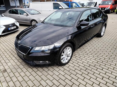 Škoda Superb Sedan / Limuzína 1,4 l 92 kw