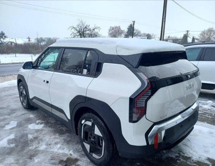KIA EV3 SUV / Terénní 0,0 150 kw