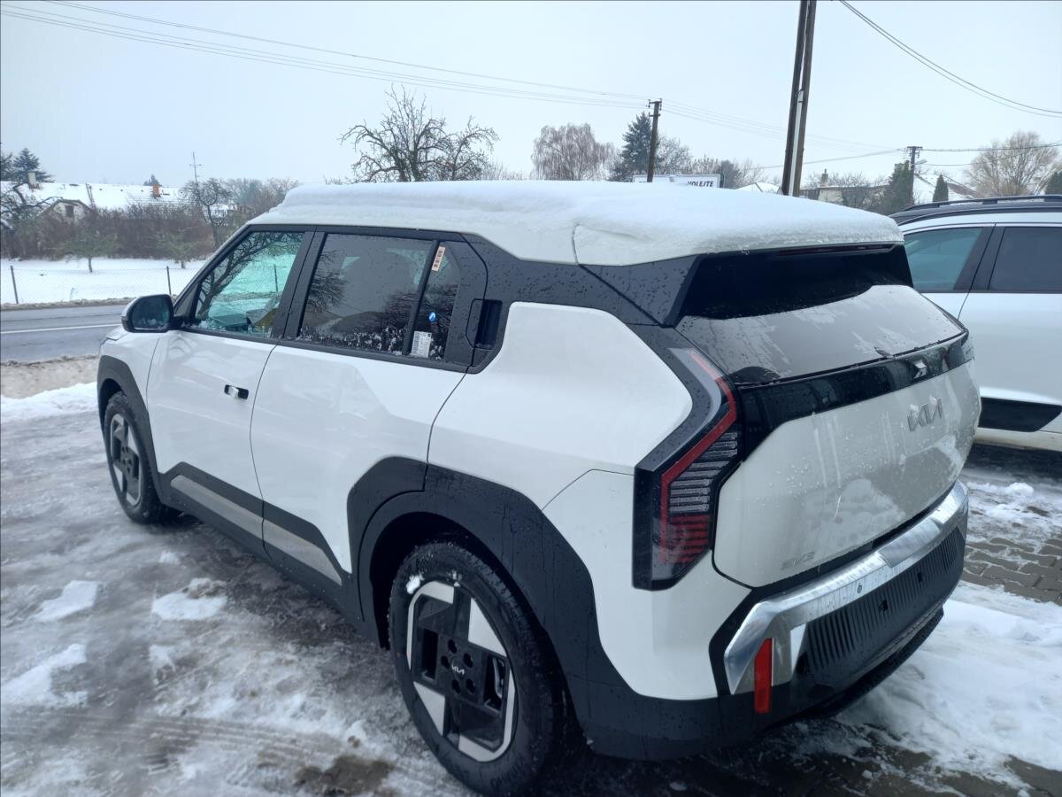 KIA EV3 SUV / Terénní 0,0 150 kw