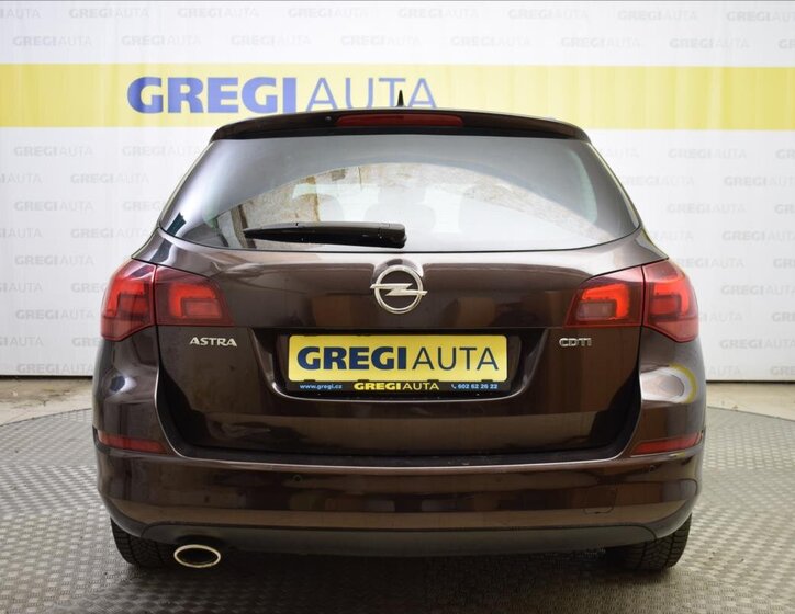 Opel Astra Kombi 2,0 l 121 kw