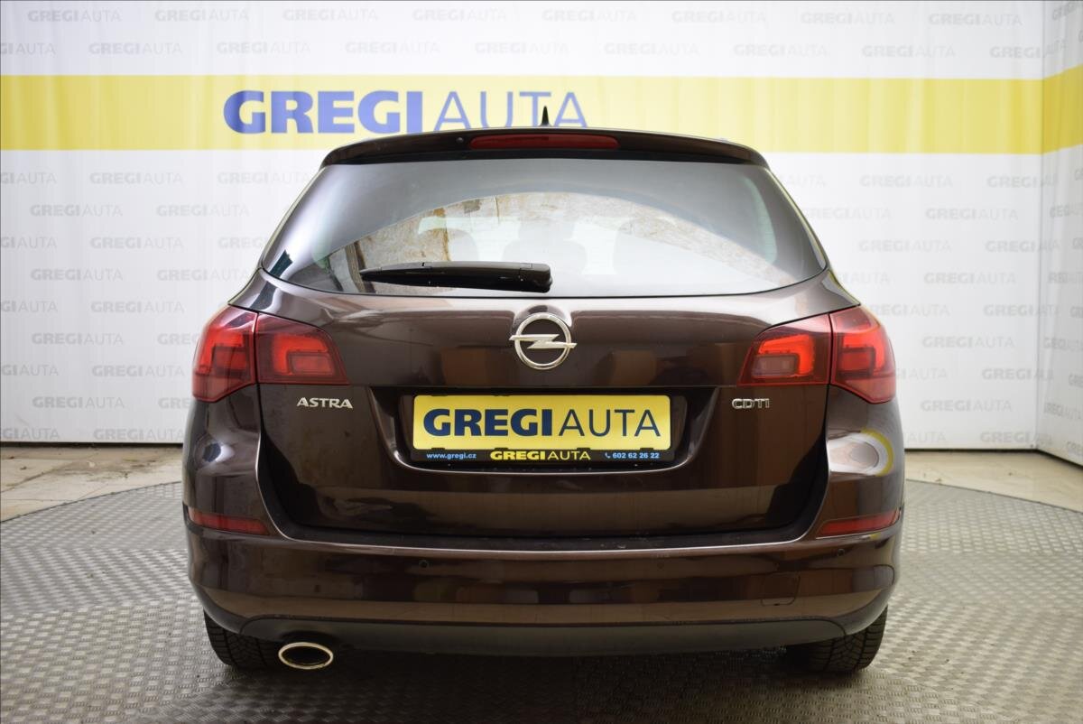 Opel Astra Kombi 2,0 l 121 kw