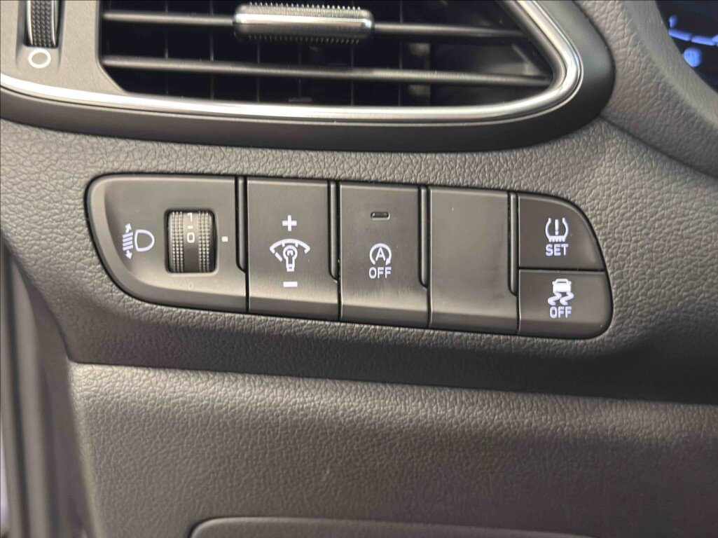 Hyundai i30 Kombi 998,0 73 kw