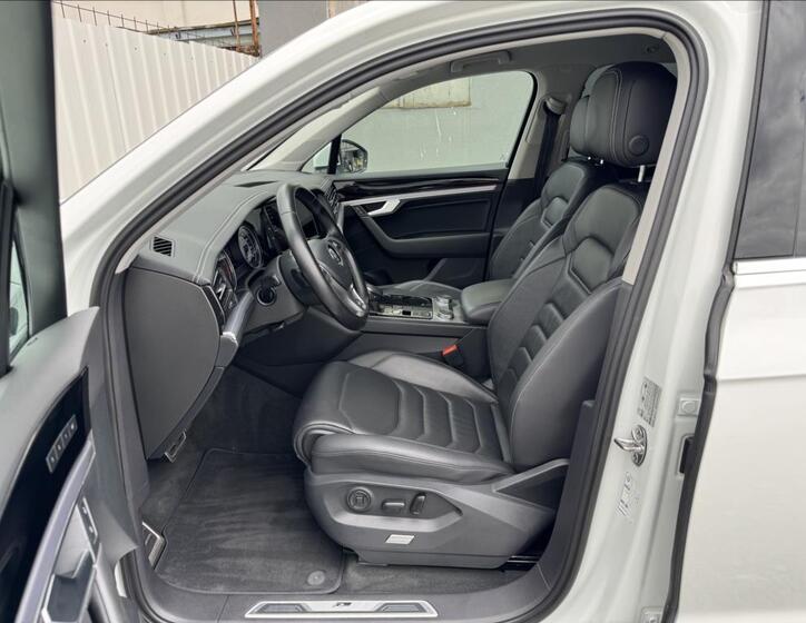 Volkswagen Touareg 20