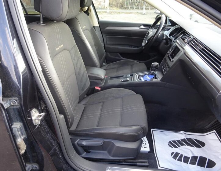 Volkswagen Passat Kombi 2,0 l 140 kw