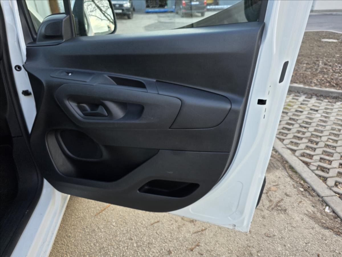 Opel Combo Skříň 1,5 l 75 kw