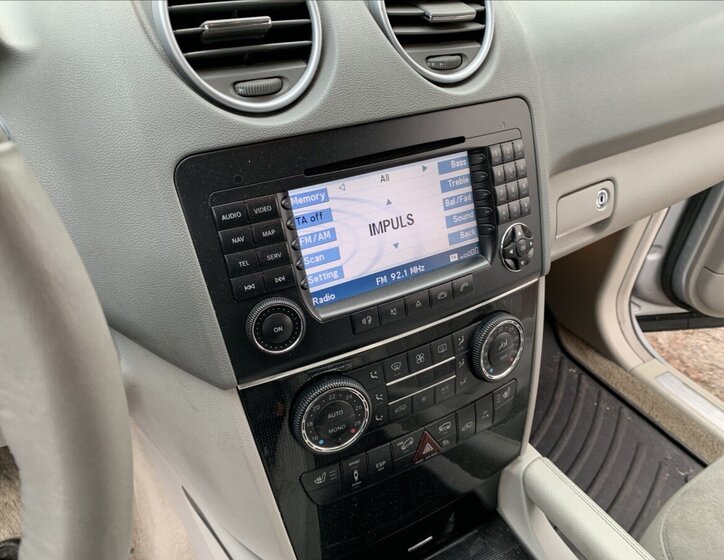 Mercedes-Benz Třídy M 12