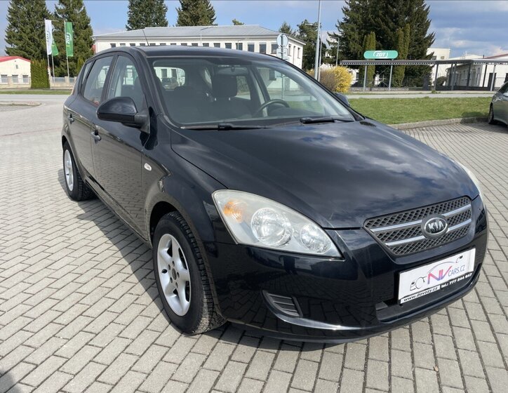 KIA Ceed Hatchback 1,4 l 80 kw