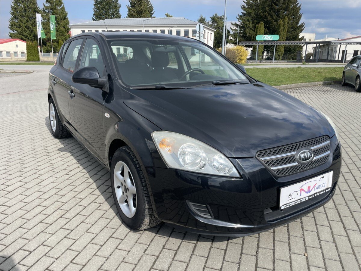 KIA Ceed Hatchback 1,4 l 80 kw