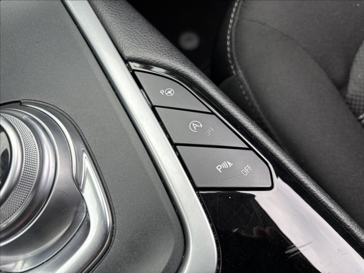 Ford Galaxy SUV / Terénní 2,0 l 110 kw