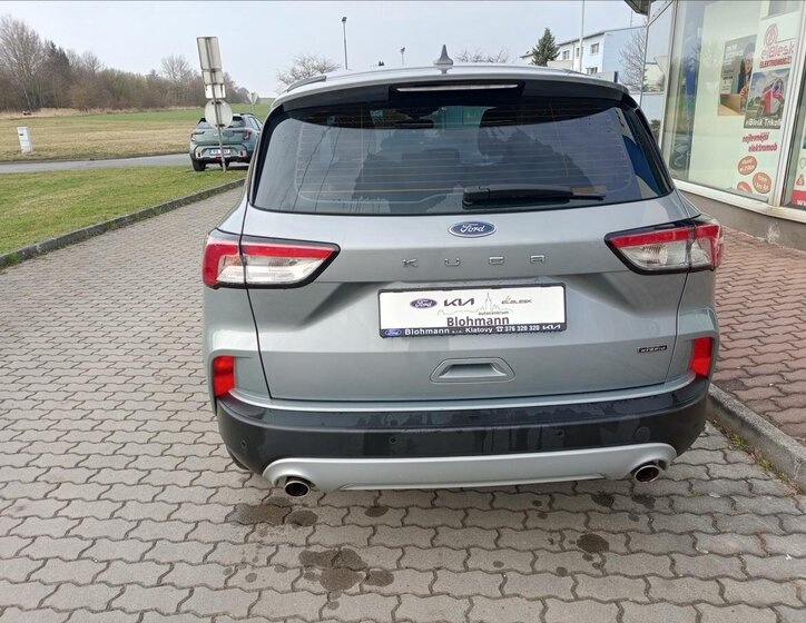 Ford Kuga SUV / Terénní 2,5 l 165 kw
