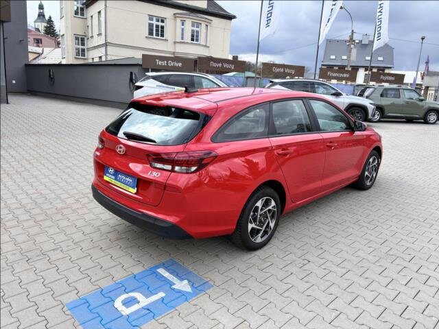 Hyundai i30 Kombi 1,5 l 70 kw