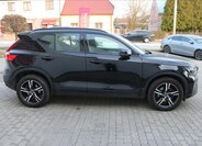 Volvo XC40 Kombi 2,0 l 145 kw