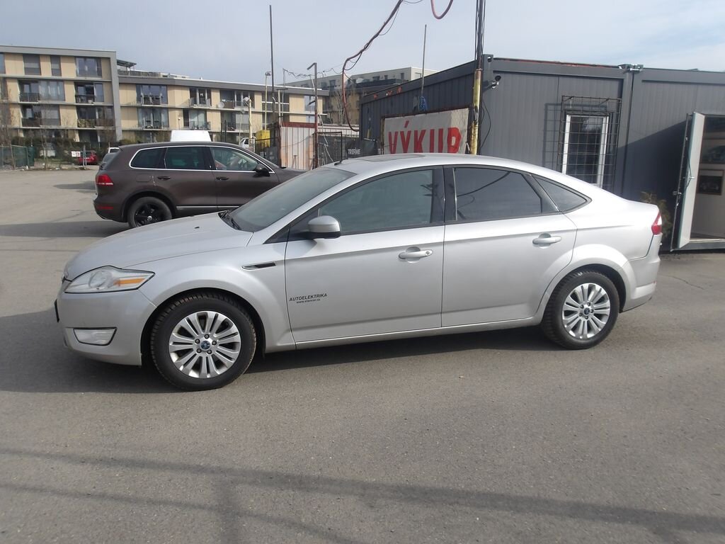 Ford Mondeo Hatchback 2,0 l 103 kw