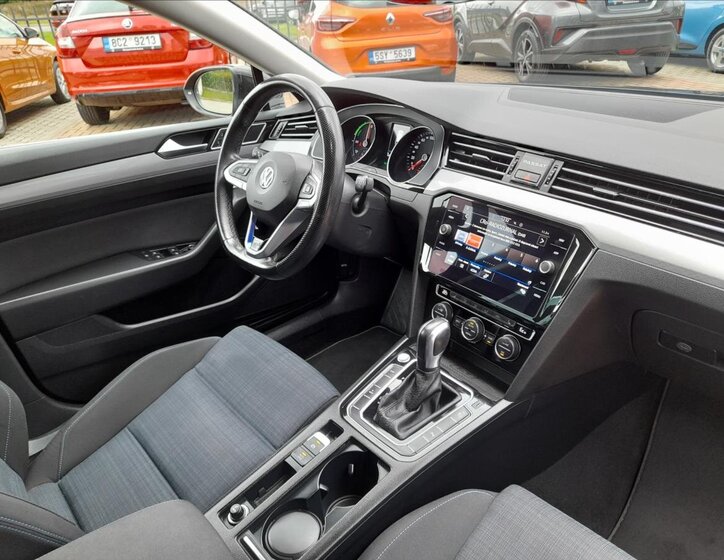 Volkswagen Passat Kombi 1,4 l 115 kw