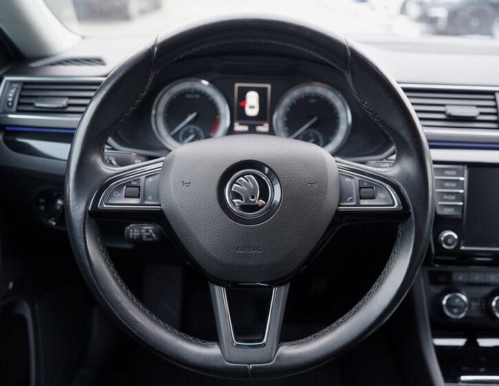 Škoda Superb Sedan 2,0 l 140 kw