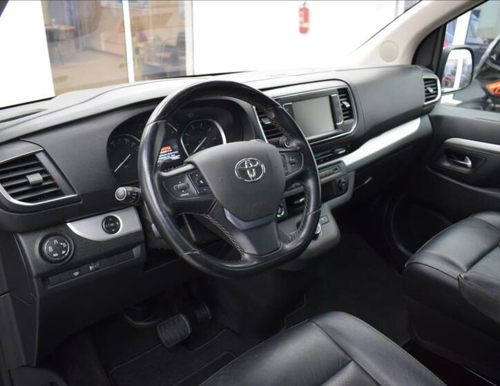 Toyota ProAce Verso 9