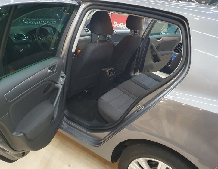 Volkswagen Golf Hatchback 1,2 l 63 kw