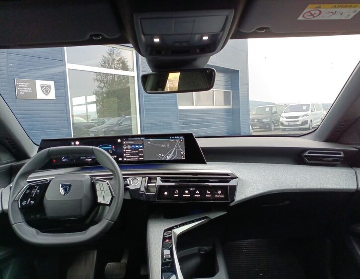 Peugeot 3008 SUV / Terénní 1,2 l 100 kw