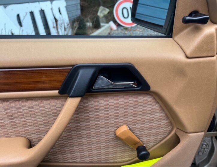 Mercedes-Benz 124 Sedan / Limuzína 2,3 l 97 kw