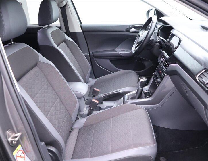 Volkswagen T-Cross SUV / Terénní 999,0 85 kw