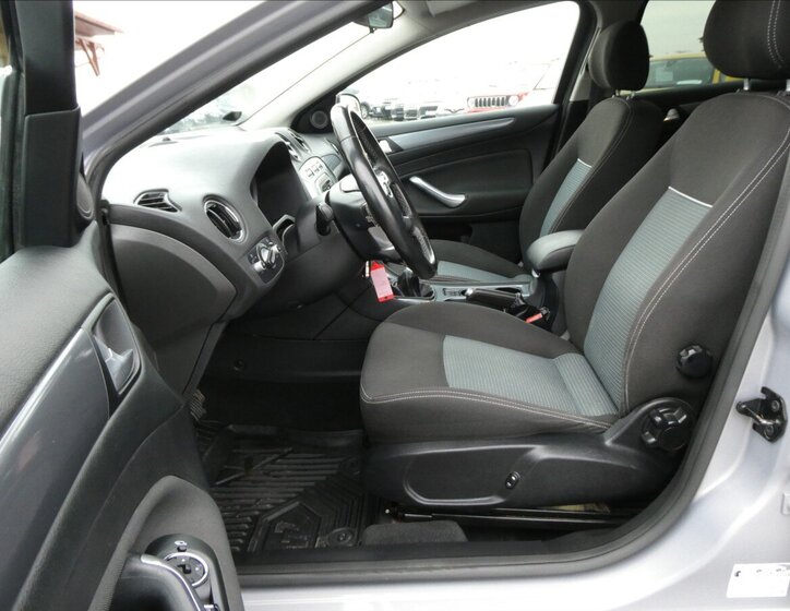 Ford Mondeo Kombi 1,6 l 85 kw