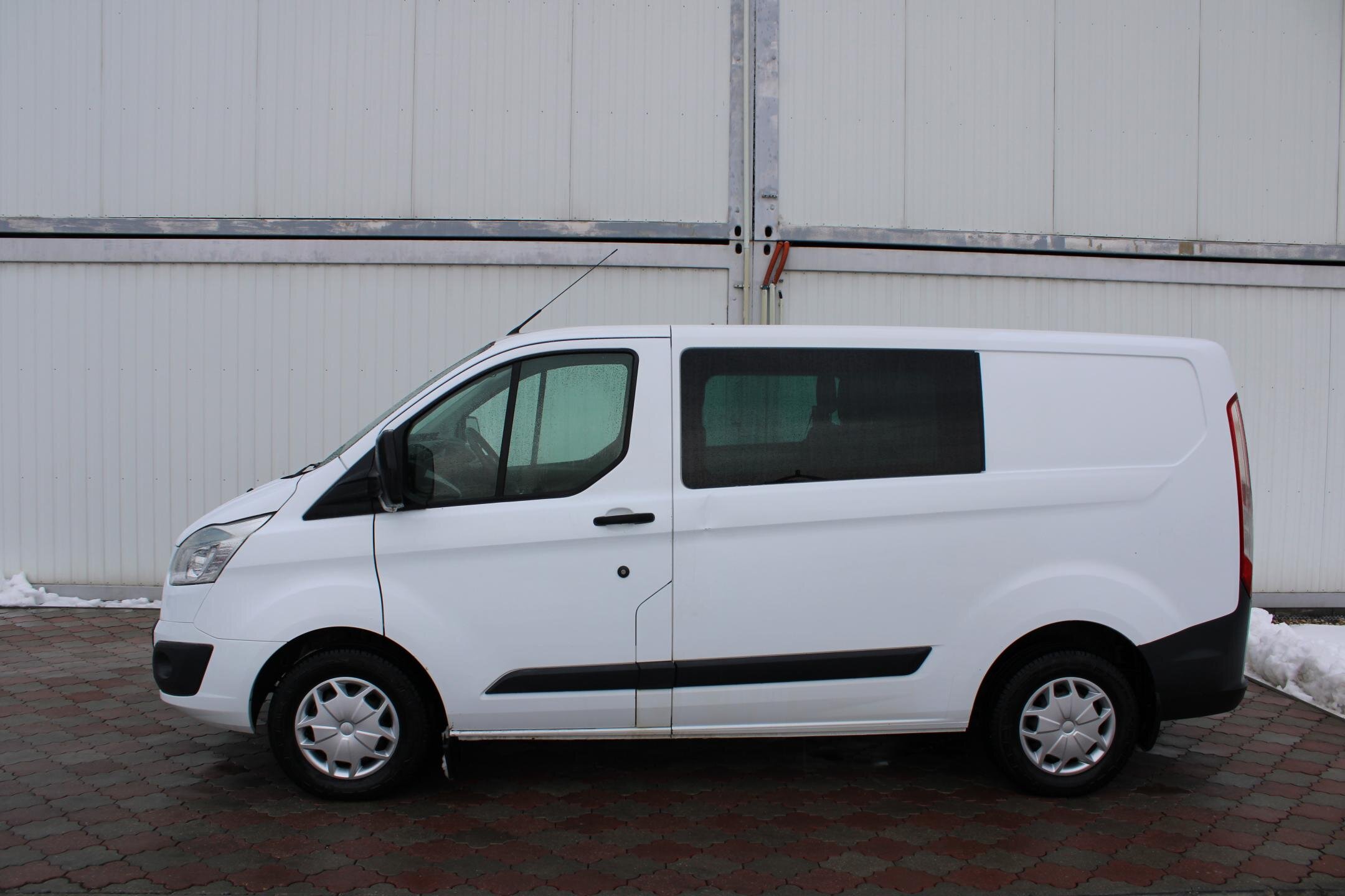 Ford Transit Custom Užitková 2,2 l 92 kw