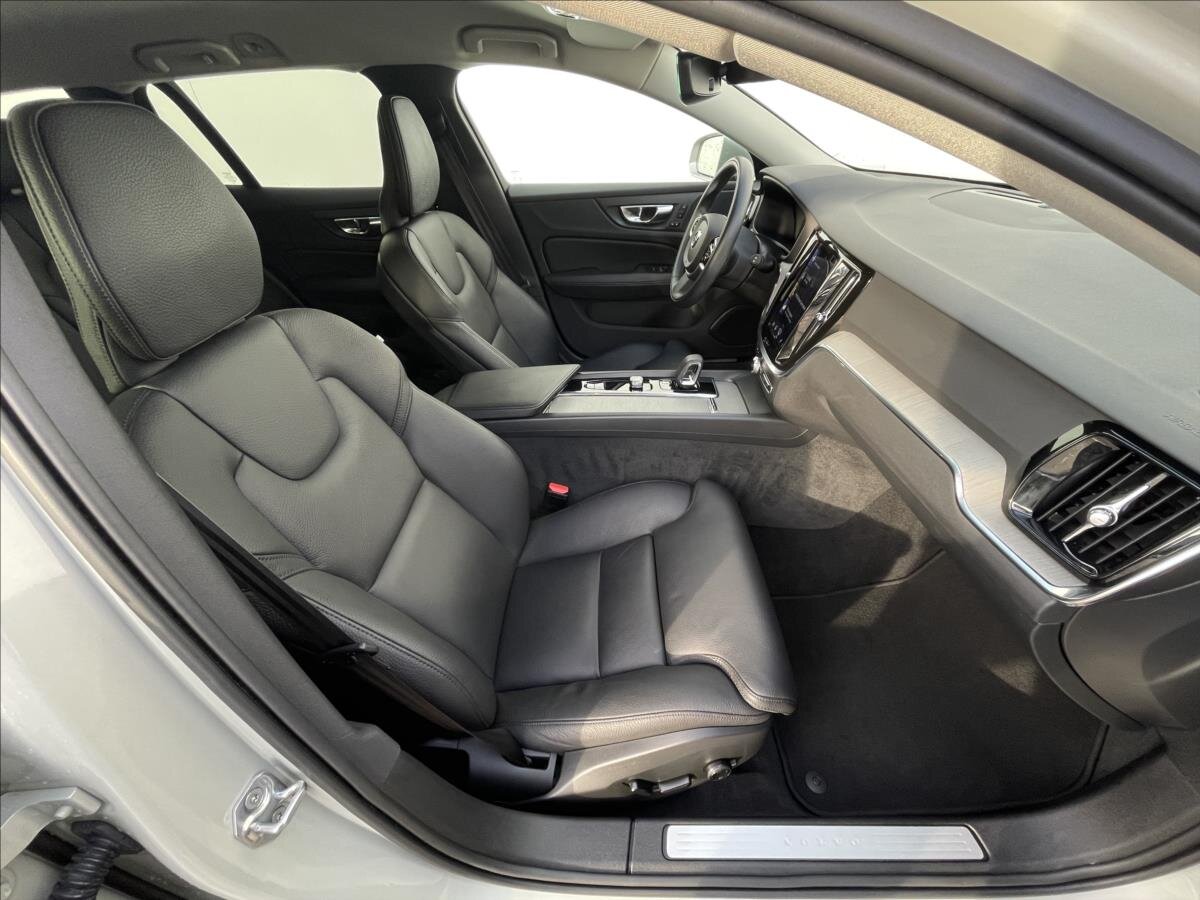 Volvo V60 Kombi 2,0 l 184 kw