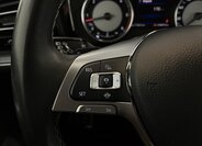 Volkswagen Touareg SUV / Terénní 4,0 l 310 kw