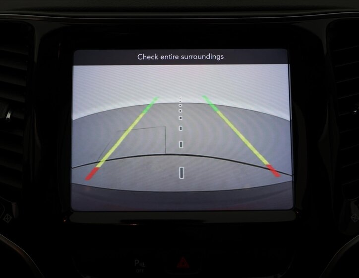 Jeep Cherokee SUV 3,2 l 200 kw