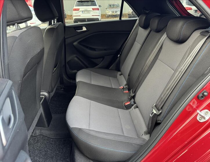 Hyundai i20 Hatchback 1,2 l 61 kw