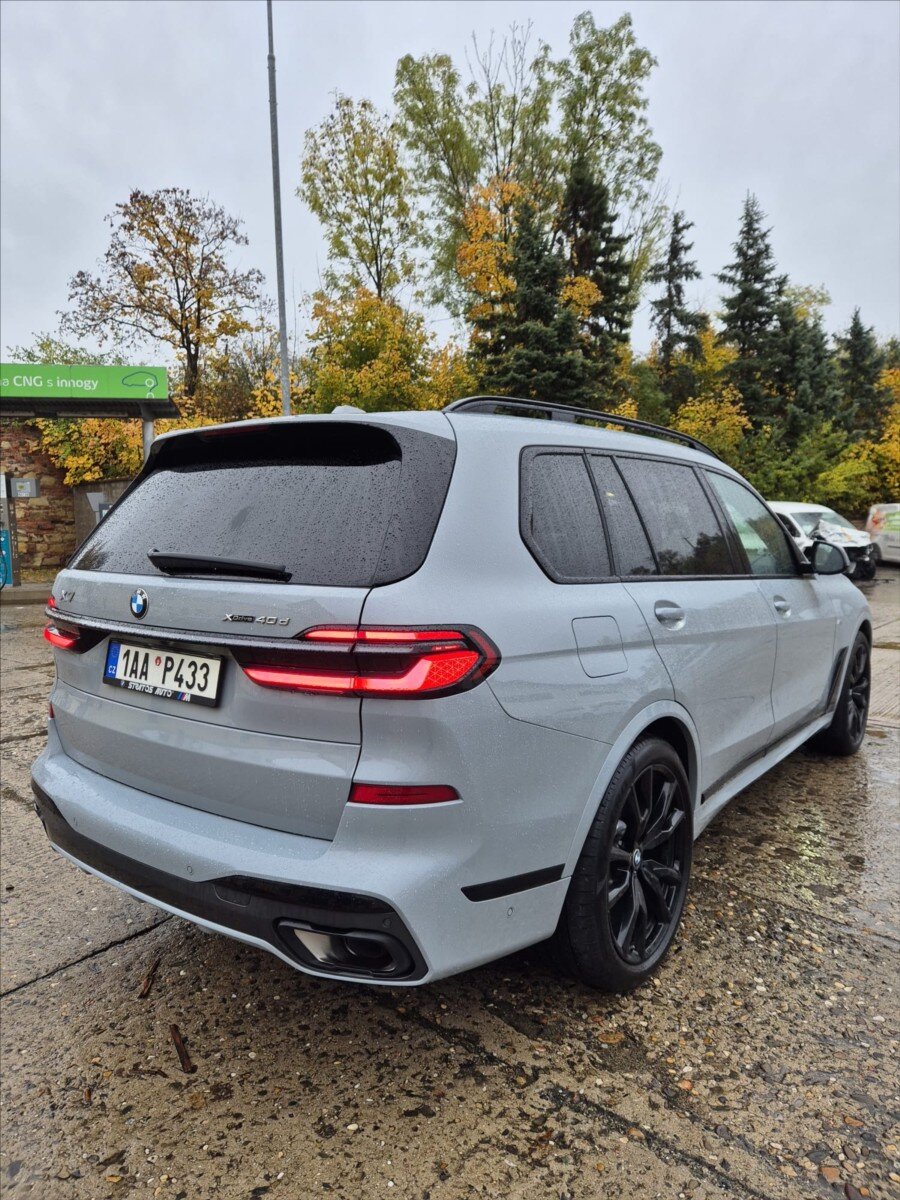 BMW X7 SUV / Terénní 3,0 l 250 kw