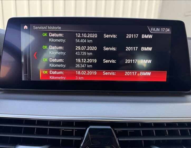 BMW Řada 5 Sedan 3,0 l 195 kw