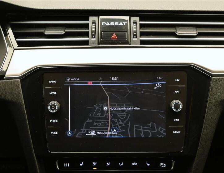 Volkswagen Passat 19