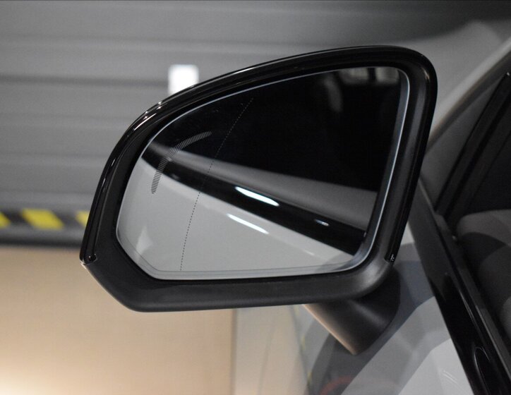 Volvo C40 SUV / Terénní 0,0 185 kw