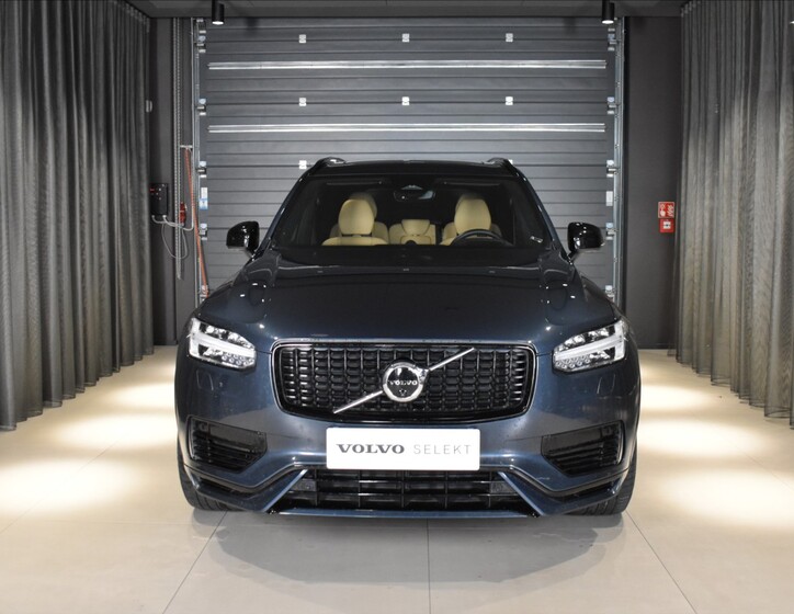Volvo XC90 6