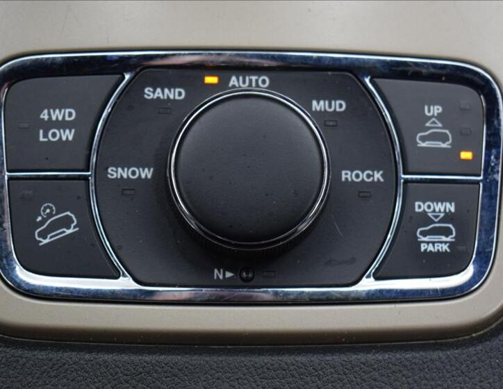 Jeep Grand Cherokee 29