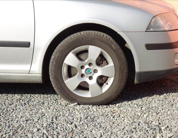 Škoda Octavia Kombi 2,0 l 103 kw