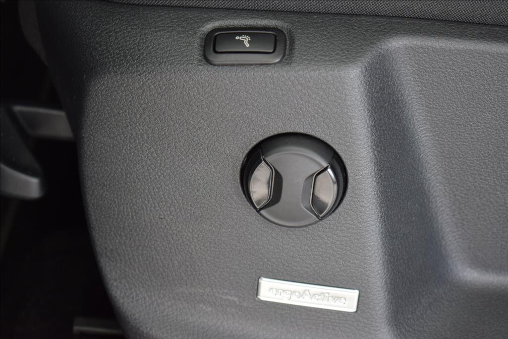 Volkswagen Touran Kombi 2,0 l 110 kw