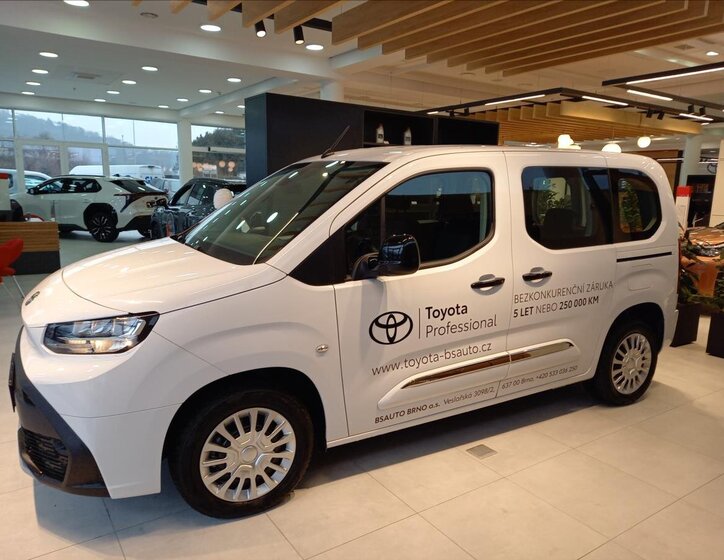 Toyota ProAce City Verso MPV 0,0 100 kw