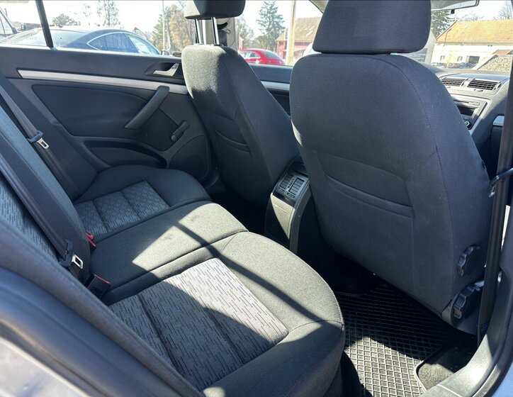 Škoda Octavia Kombi 1,6 l 77 kw