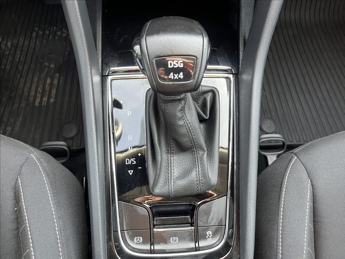 Škoda Karoq SUV / Terénní 2,0 l 110 kw