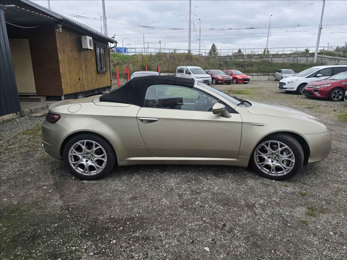Alfa Romeo Spider