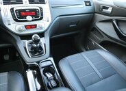 Ford Kuga SUV / Terénní 2,0 l 103 kw