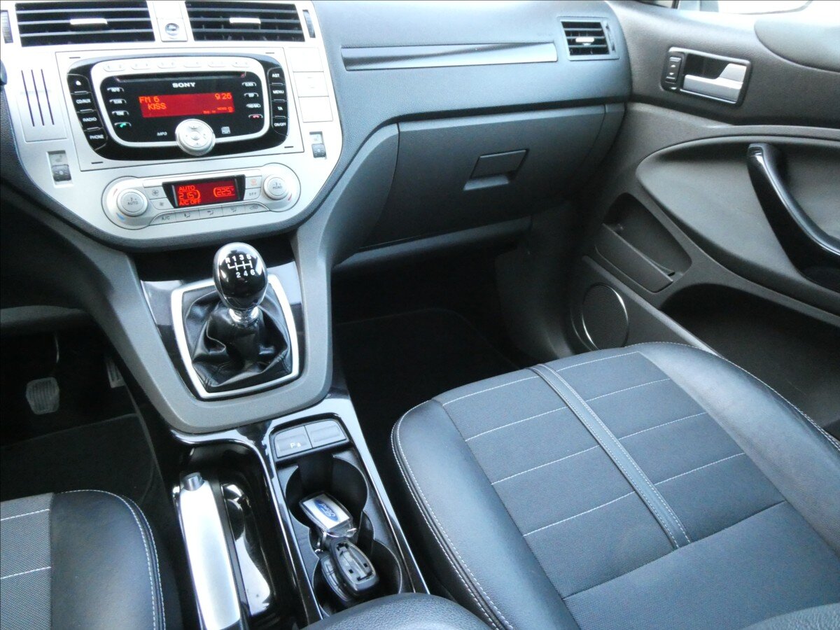 Ford Kuga SUV / Terénní 2,0 l 103 kw